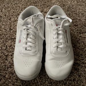 Reebok Sneakers